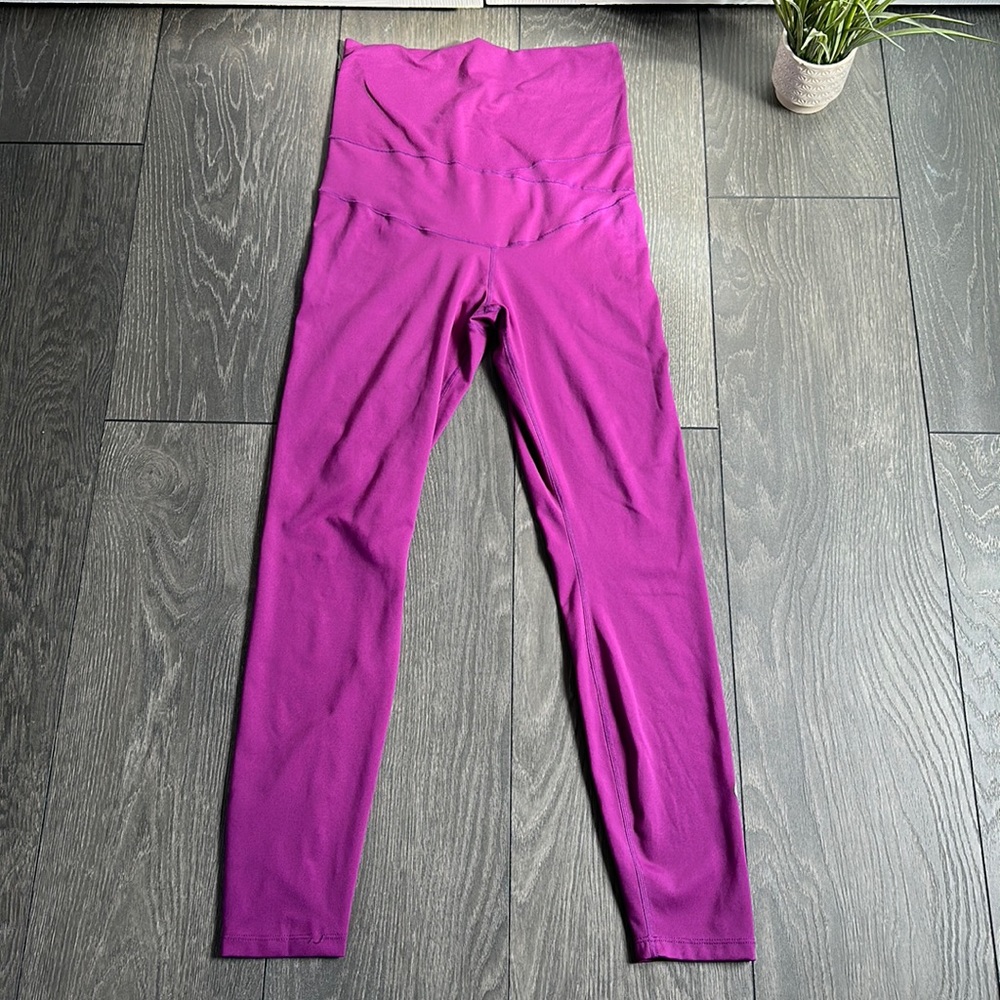 Woman’s Nike leggings